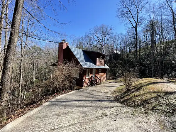 Alpenhaus Cabins-Helen Cabin Rentals